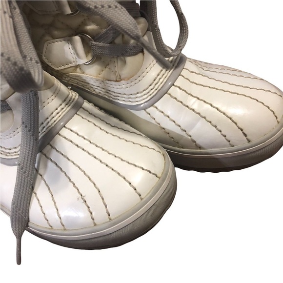 Sorel Torino White Gray Fur quilted Winter Boots size 6 waterproof - Picture 4 of 12